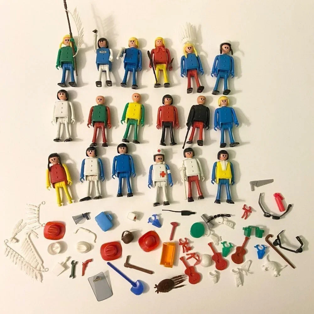 Vintage Play Big West Germany Lot of 18 Figures Plus Accessories